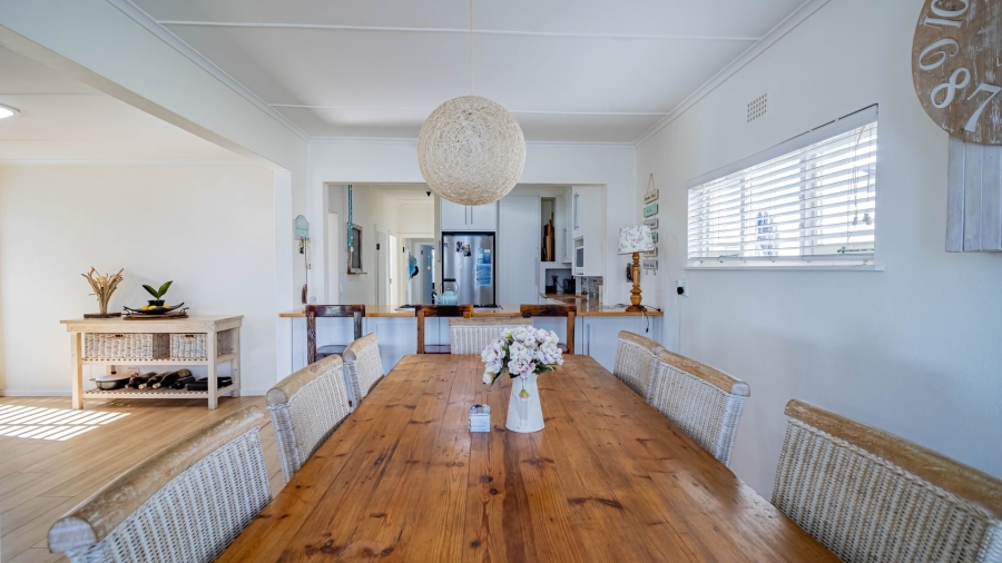 4 Bedroom Property for Sale in Yzerfontein Western Cape